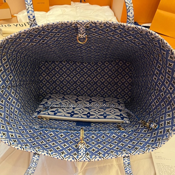 NIB Louis Vuitton Neverfull MM By The Pool Blue 2023 M22979 With Pouch - Picture 5 of 15